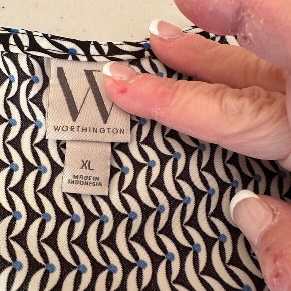 Worthington Women's Black and White Patterned Top - Picture 3 of 4